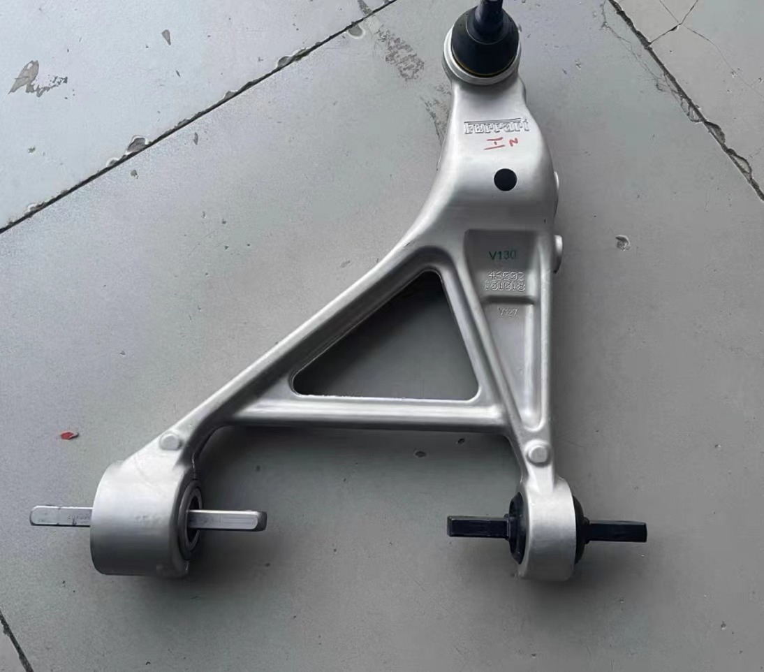 Ferrari 458 California hem arm